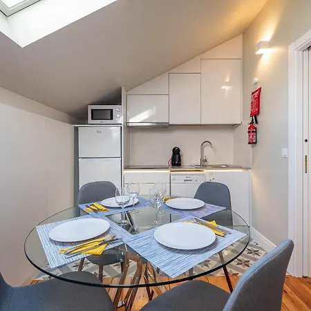 Stilvolle Moderne In Der Innenstadt Von Apartment Lisbon